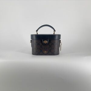 Coach - Kay Crossbody In Signature Canvas